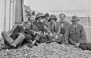 Wet Patch’s class mates at the seaside back in Old Blighty. Those sand grains are the size of rocks! Oh, of course! They are rocks! 